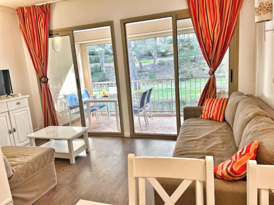 Appartement Tout Confort, Piscine Et Acces Plage Sanary-sur-Mer Luaran gambar