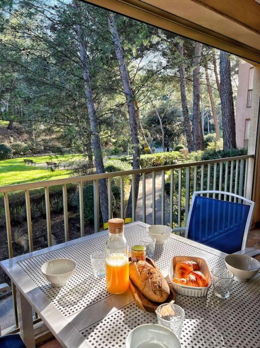 Appartement Tout Confort, Piscine Et Acces Plage Sanary-sur-Mer Luaran gambar